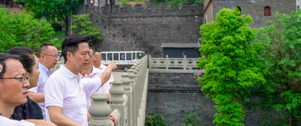 ���Ÿ�������������Ǿ�����ǰ�ۺϹ���