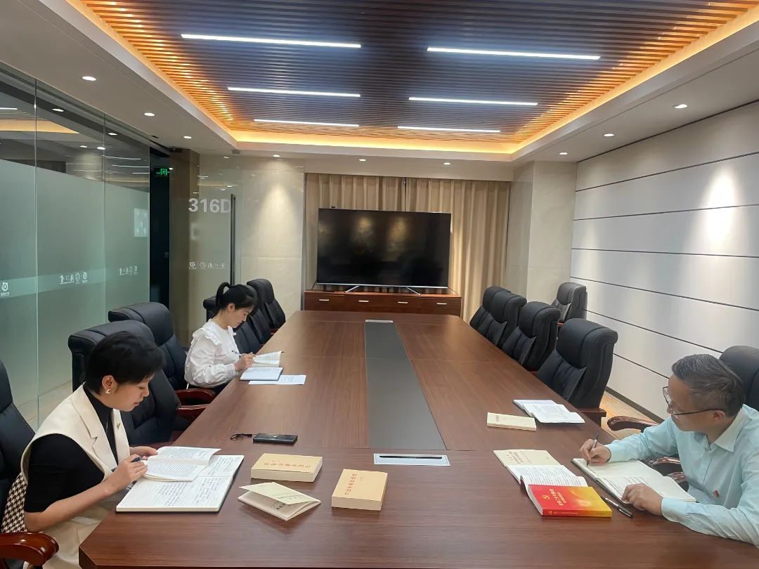 dc790037-796d-4d60-a73a-f76898702e8d dc790037-796d-4d60-a73a-f76898702e8d