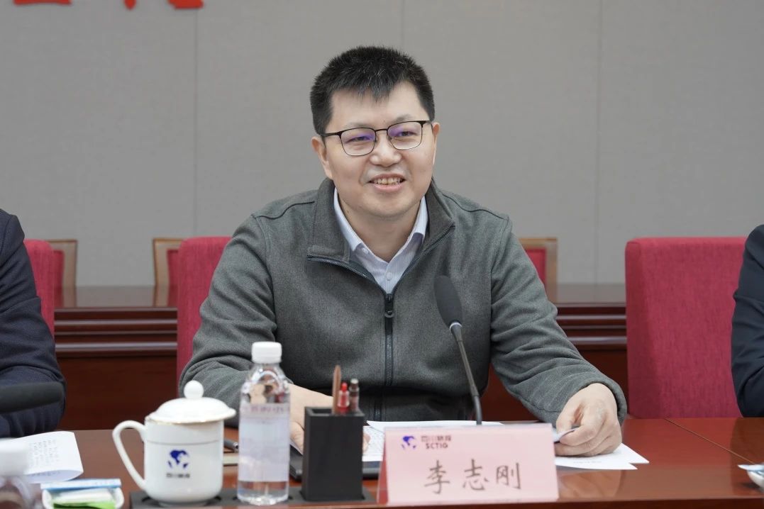 3a7af97f-893a-4bd9-b9ec-e745dd23aec3 3a7af97f-893a-4bd9-b9ec-e745dd23aec3