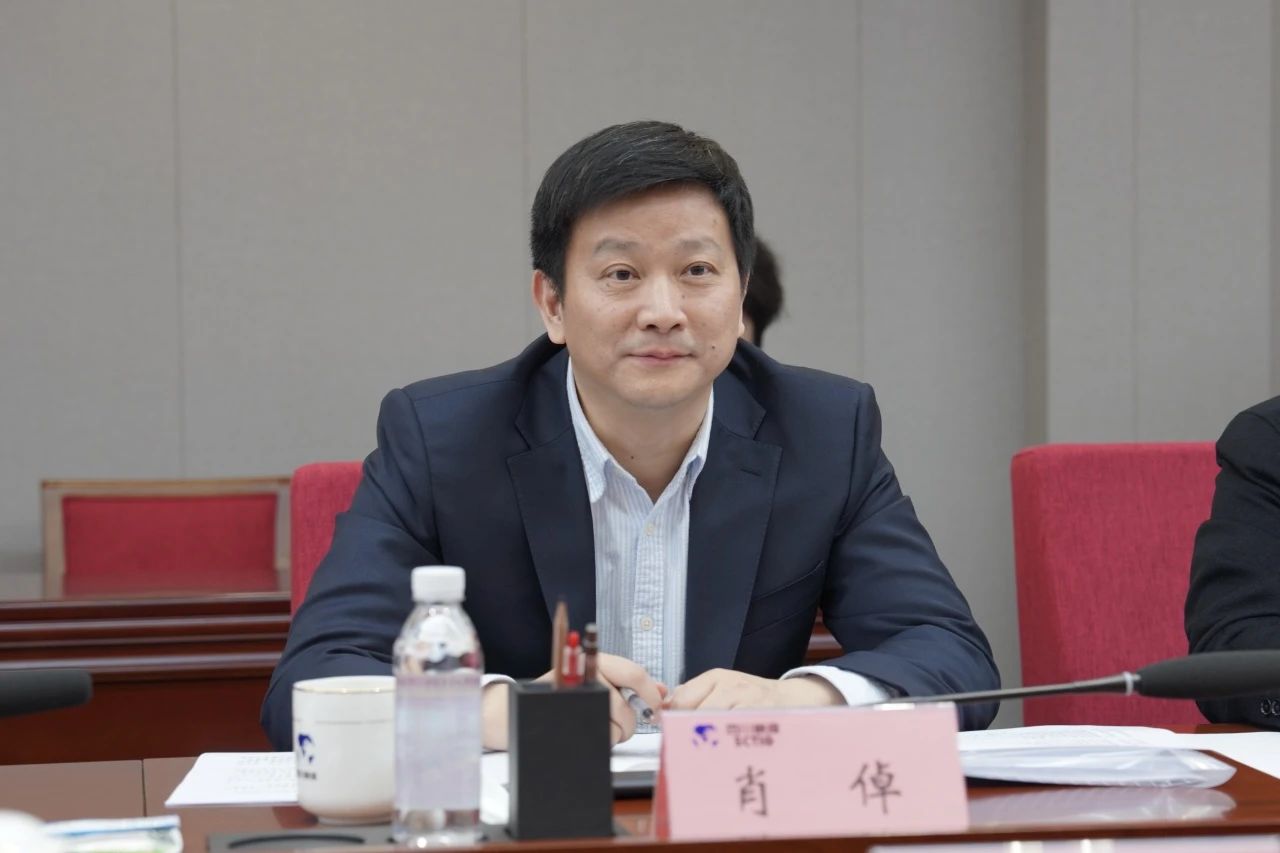 5bc2327b-24da-4548-9737-54c43f317239