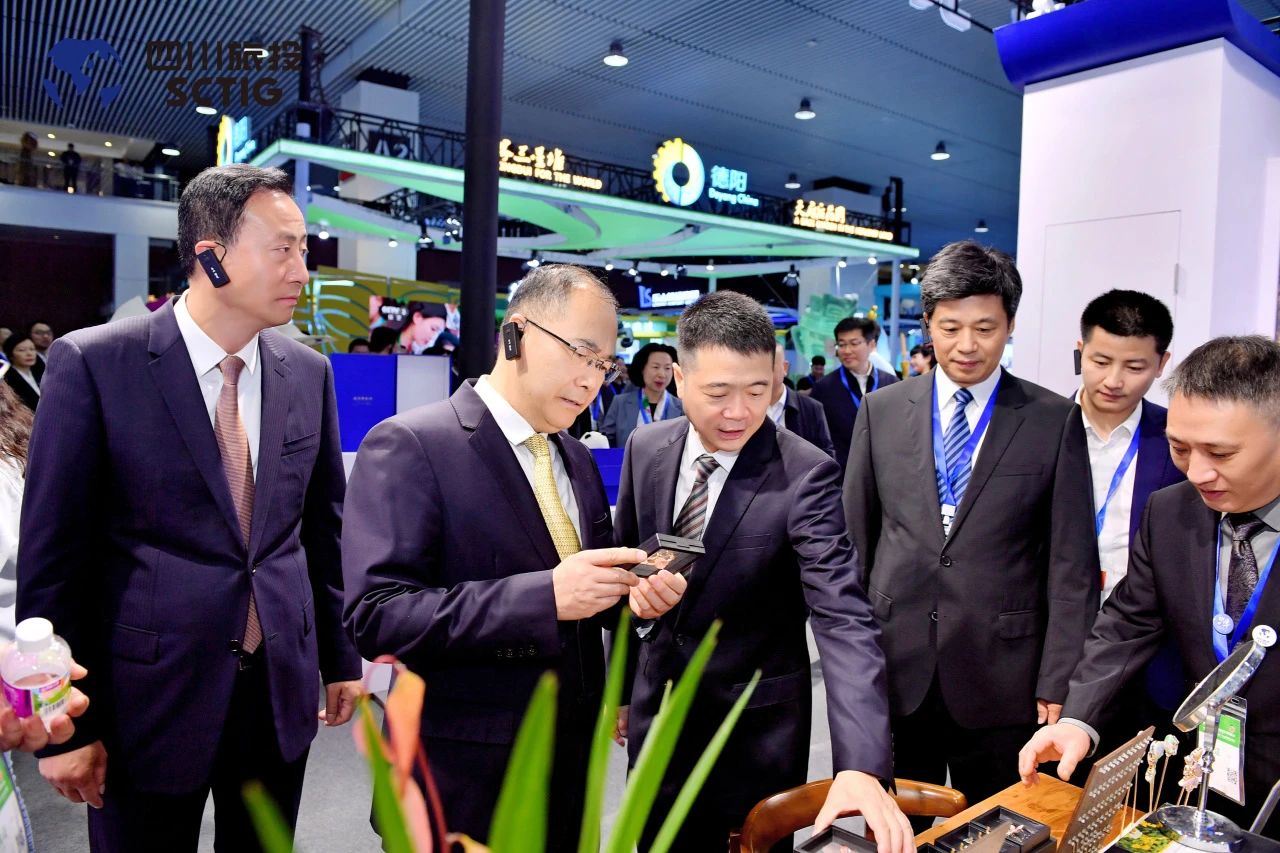 ��1+4+N�������ں�����׳ʣ��Ĵ�bevictorΰ�½ܳ������ʮһ���Ĵ�������������չ����